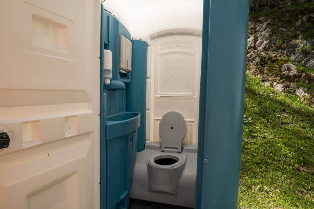 Best Portable restroom trailer rental  in Marlow, OK